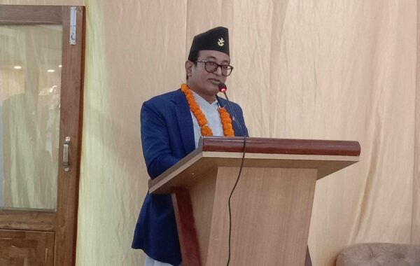 तीन सर्जकका निबन्ध विधाका तीन कृति लोकार्पण